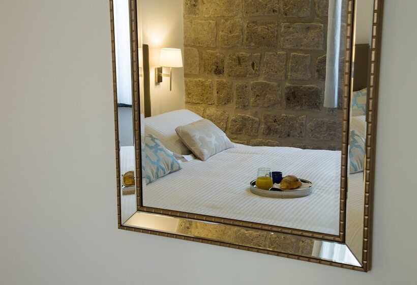 تختخواب و صبحانه La Chiaja Art&relais