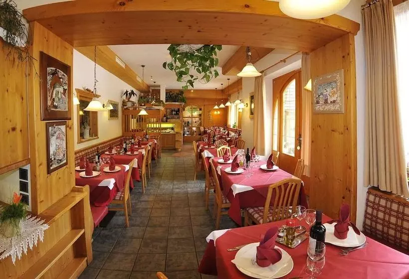 ホテル Albergo Nido Verde