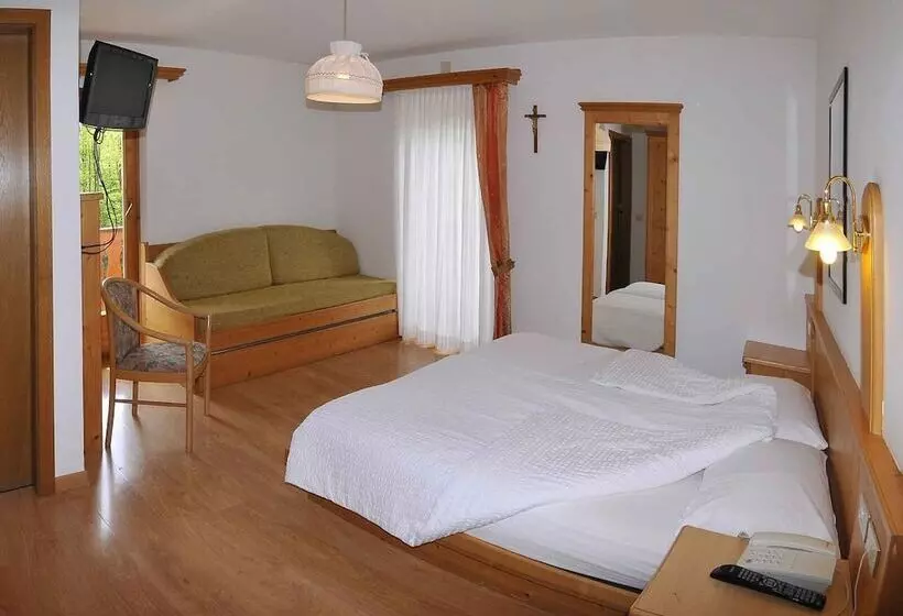 ホテル Albergo Nido Verde