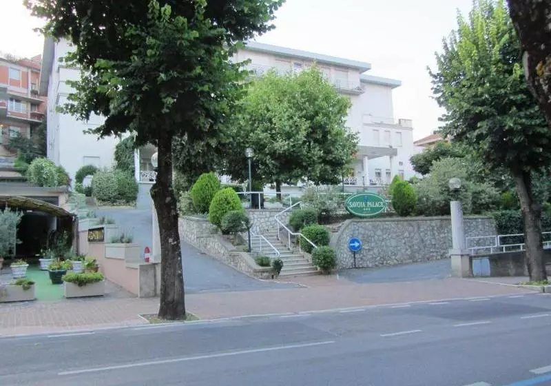 ホテル Albergo Savoia Palace