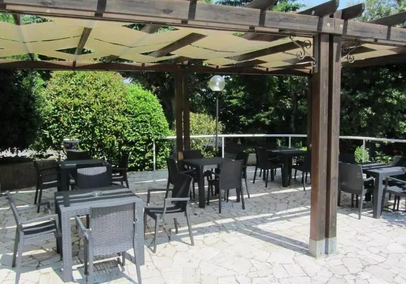 ホテル Albergo Savoia Palace