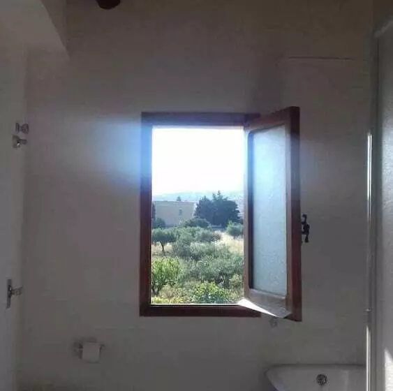 Majatalo Bouganville Guest House