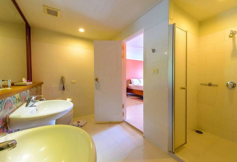 Hotel Andaman Seaview, Karon Beach   Sha Plus