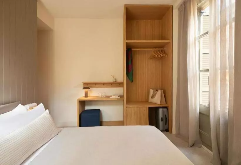 Отель Casa Teva Barcelona