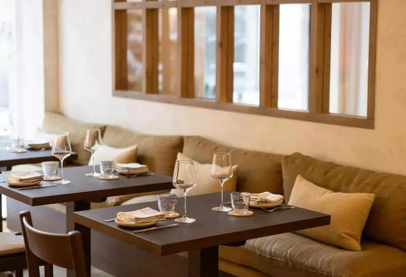 Отель Casa Teva Barcelona