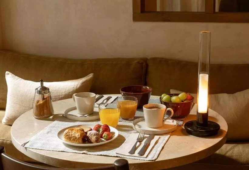 Отель Casa Teva Barcelona