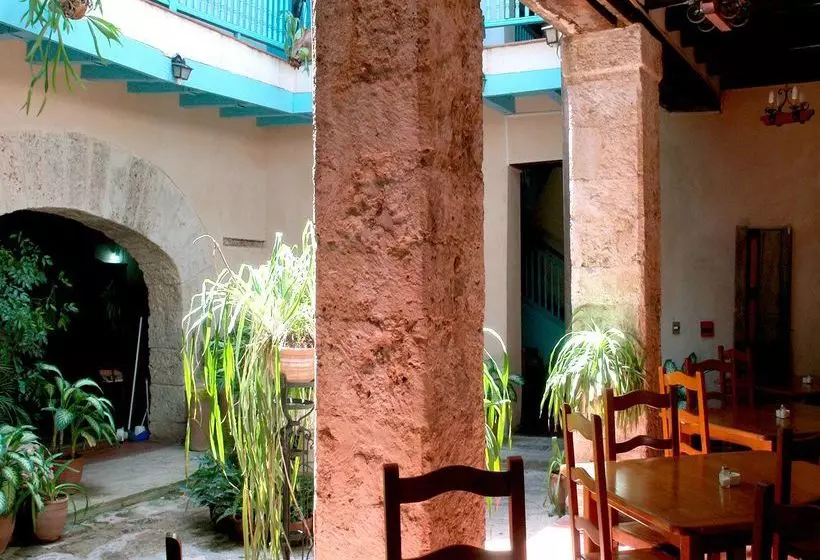 ホテル El Comendador