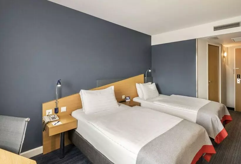 호텔 Holiday Inn Express Cologne Muelheim, An Ihg