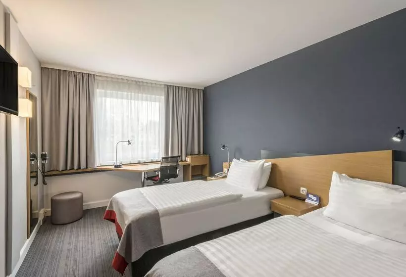 호텔 Holiday Inn Express Cologne Muelheim, An Ihg