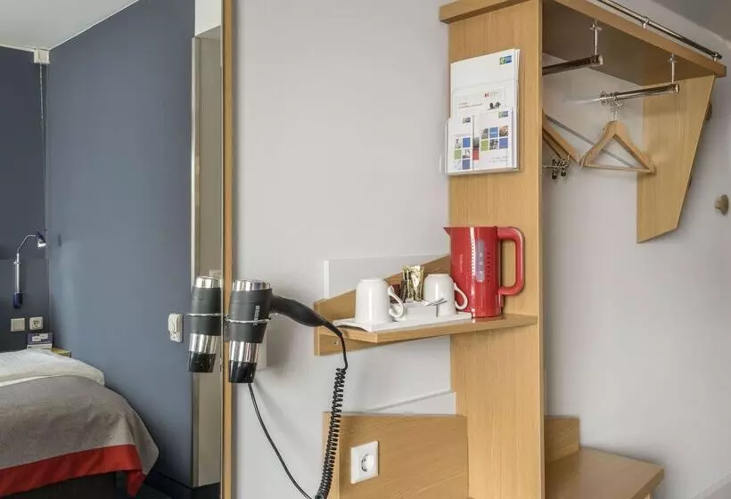 호텔 Holiday Inn Express Cologne Muelheim, An Ihg