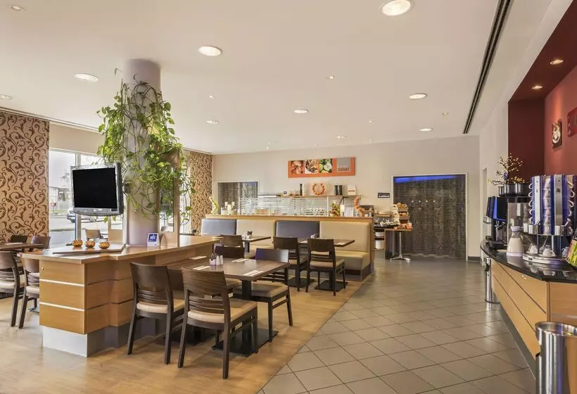 호텔 Holiday Inn Express Cologne Muelheim, An Ihg