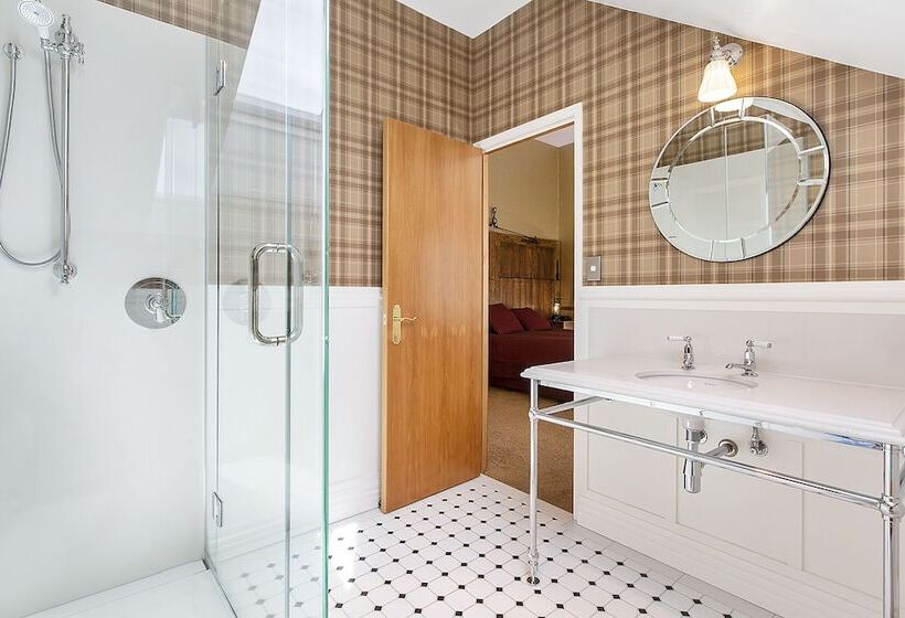 Hotel Larnach Lodge & Stable Stay