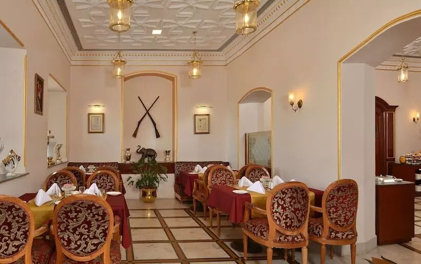 فندق Noor Us Sabah Palace