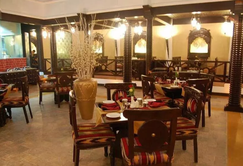 فندق Noor Us Sabah Palace