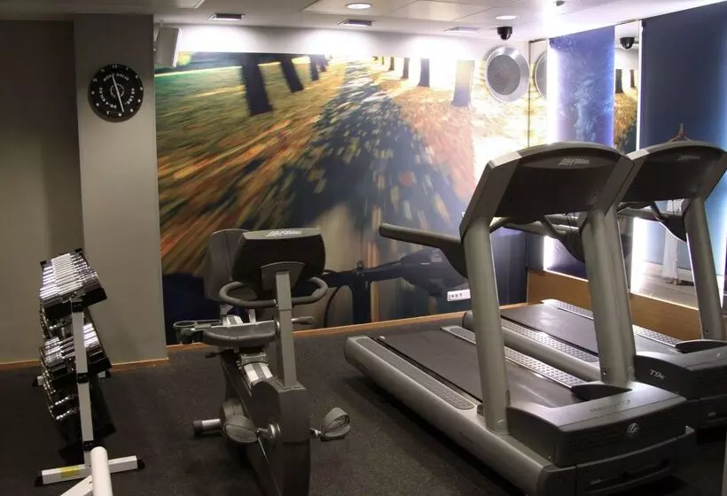 호텔 Scandic Plaza Turku