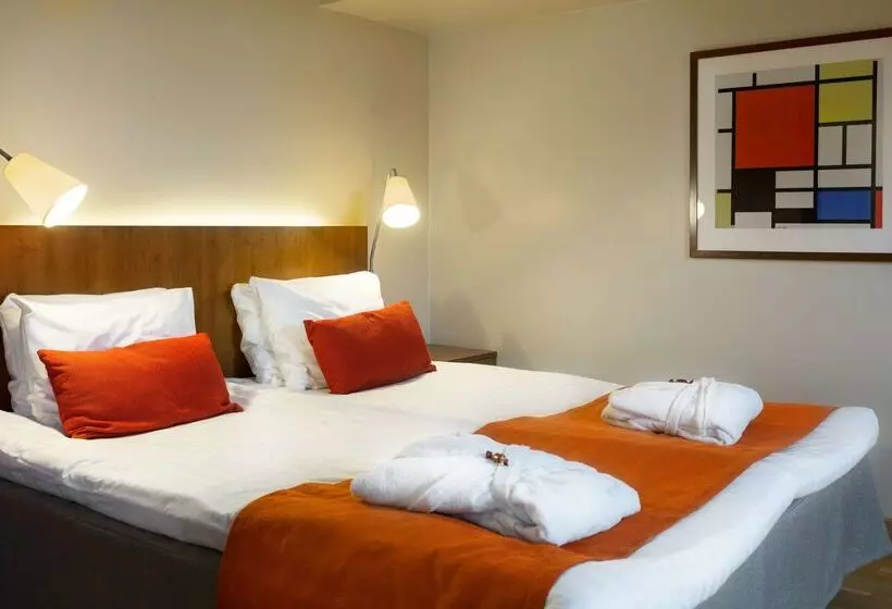 호텔 Scandic Plaza Turku