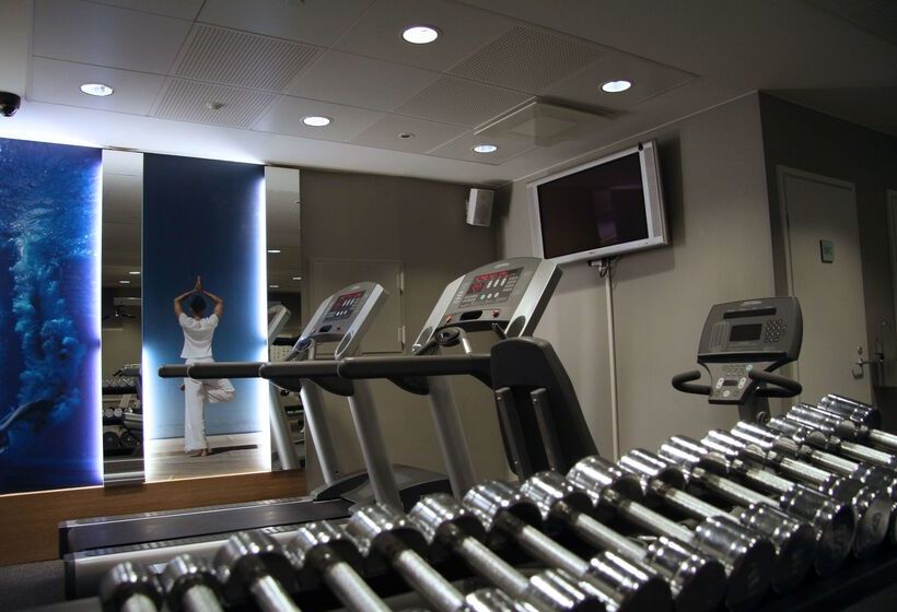 هتل Scandic Plaza Turku