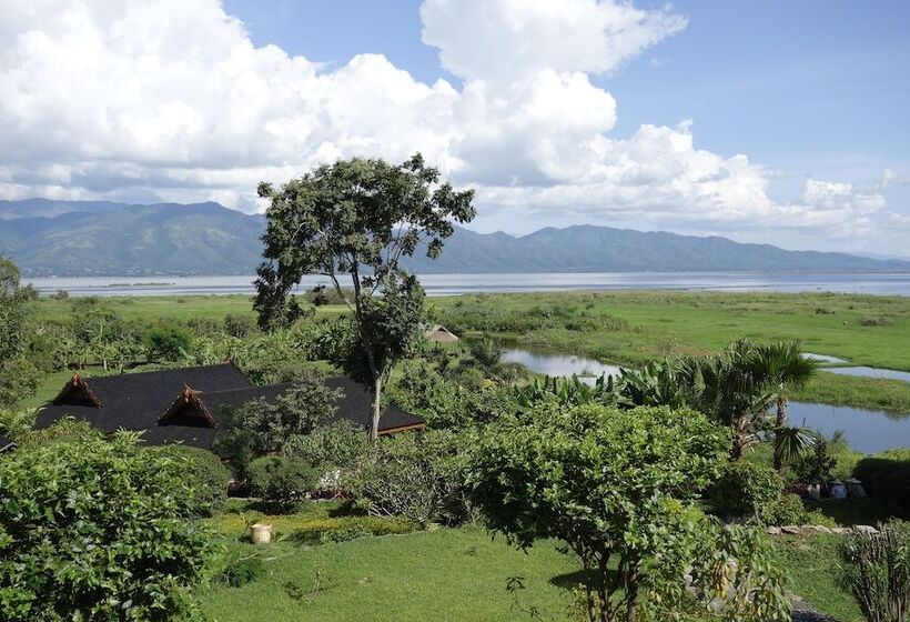 Inle Lake View Resort & Spa