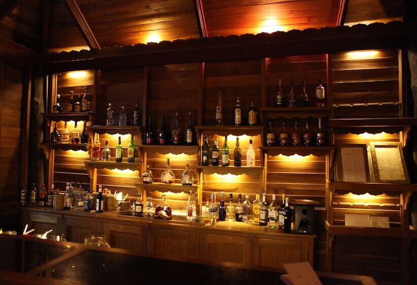 Inle Lake View Resort & Spa