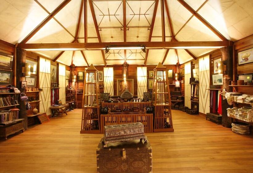 Inle Lake View Resort & Spa