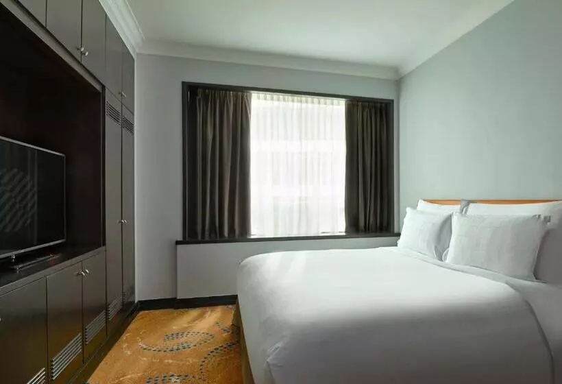 Pullman Kuala Lumpur City Centre Hotel & Residences