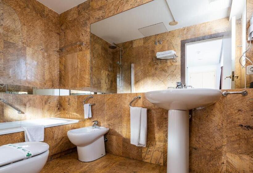 فندق Ciudad De Cazorla