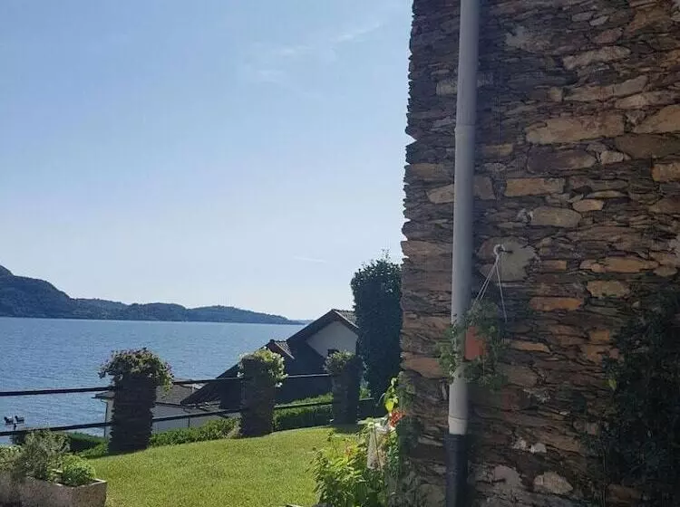 ベッドアンドブレックファースト Holy Lake