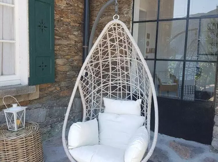 ベッドアンドブレックファースト Holy Lake