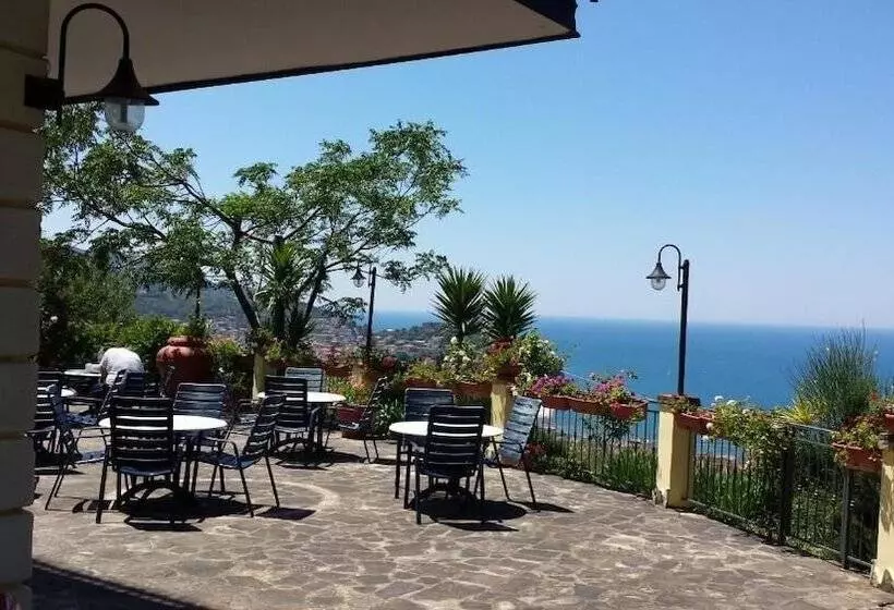 Aamiaismajoitus (B&B) Villa Malandrino Guest House