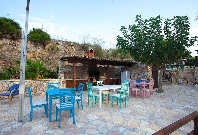 مبيت وإفطار Villa Panoramica Sul Mare