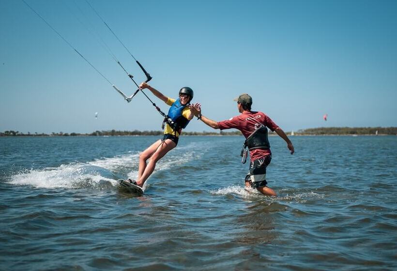 مسافرخانه Prokite Alby Rondina Resort