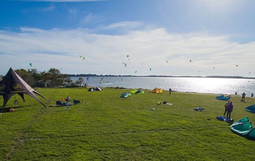 مسافرخانه Prokite Alby Rondina Resort