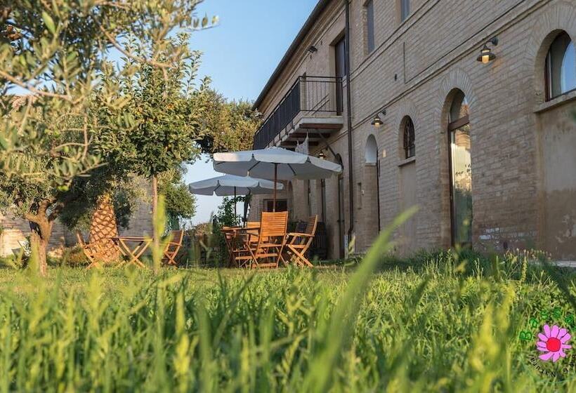 فندق ريفى Agriturismo Bassarì