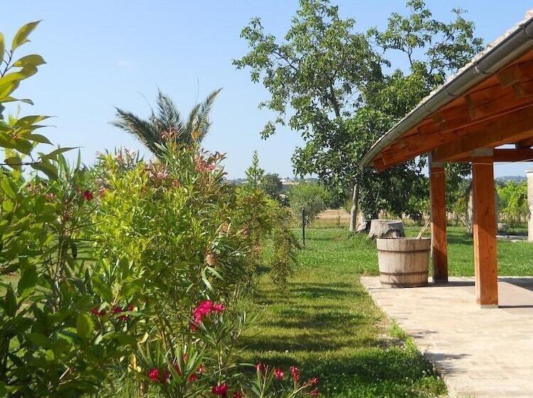 فندق ريفى Agriturismo Bassarì