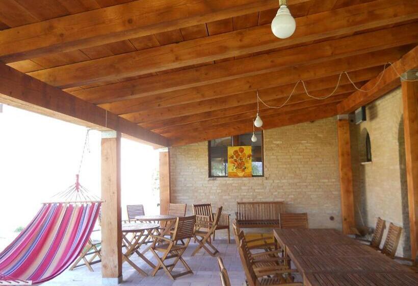 فندق ريفى Agriturismo Bassarì