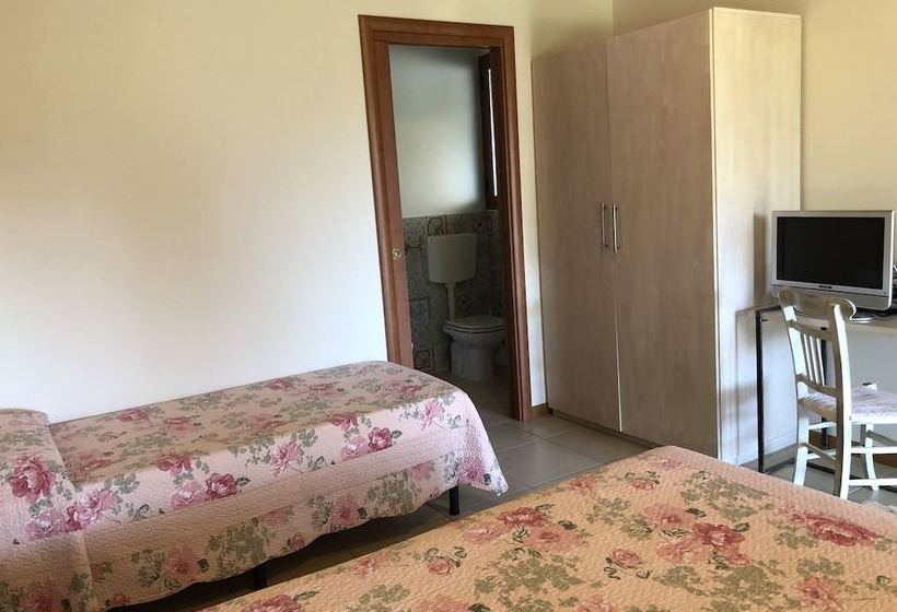 فندق ريفى Azienda Agrituristica Masseria I Risi