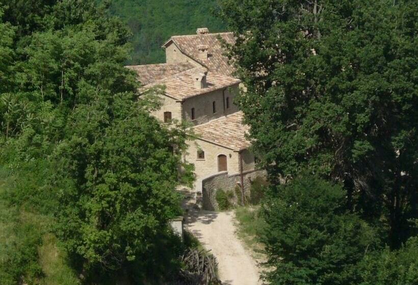 Сельский отель Borgo Storico Cisterna