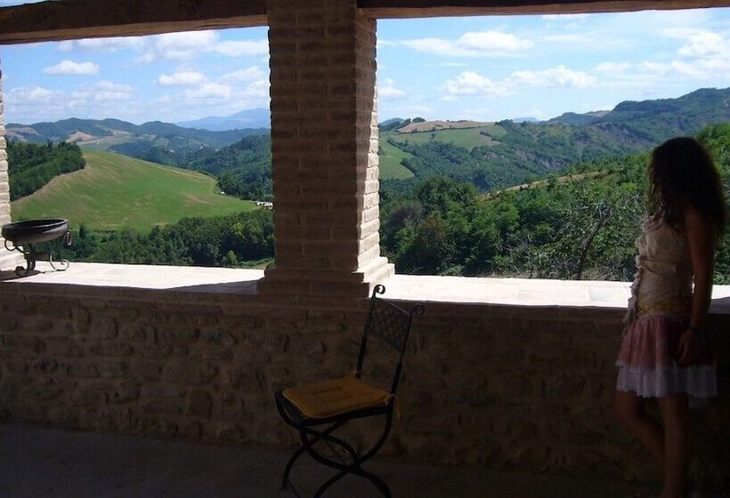 Сельский отель Borgo Storico Cisterna