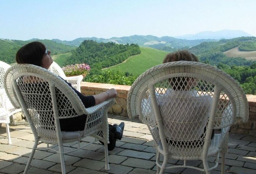 Сельский отель Borgo Storico Cisterna