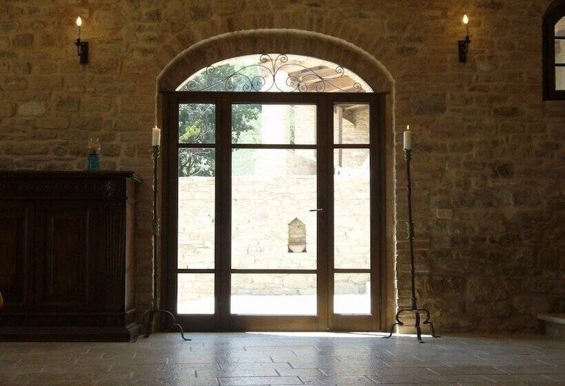 Сельский отель Borgo Storico Cisterna