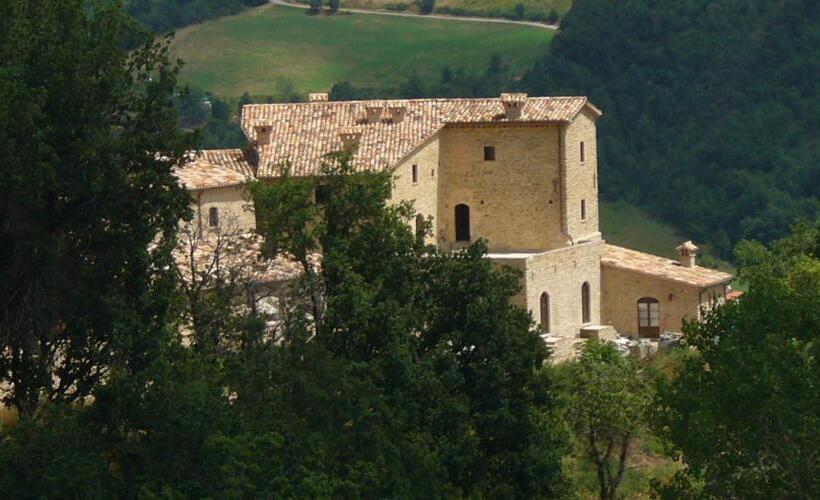 Сельский отель Borgo Storico Cisterna