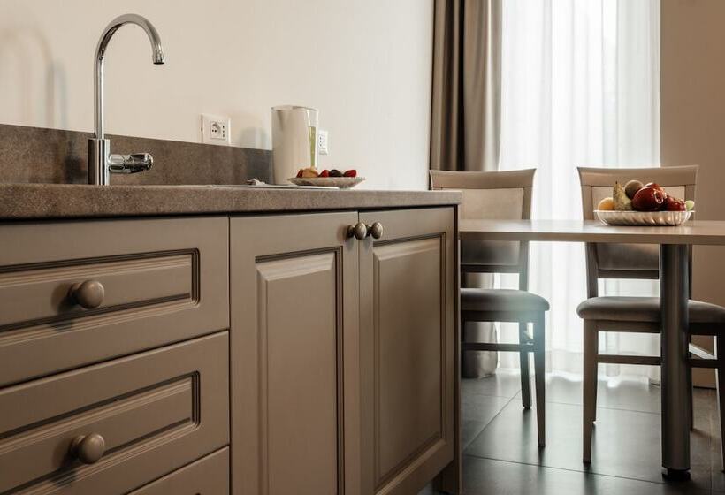 Пансион Garda Guest House