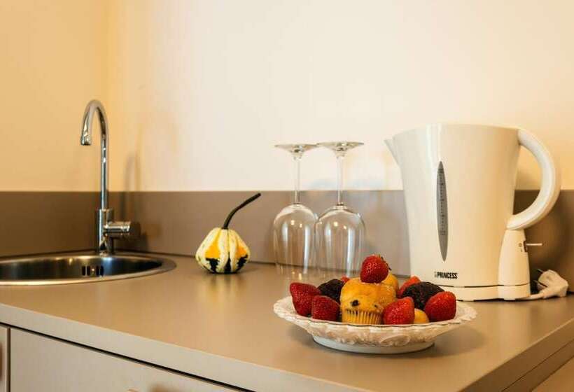 Пансион Garda Guest House