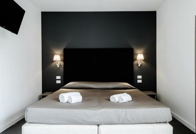 Пансион Garda Guest House