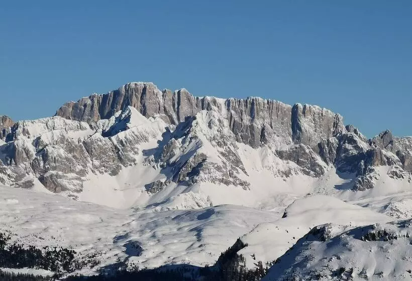 Majatalo Rifugio Mulaz