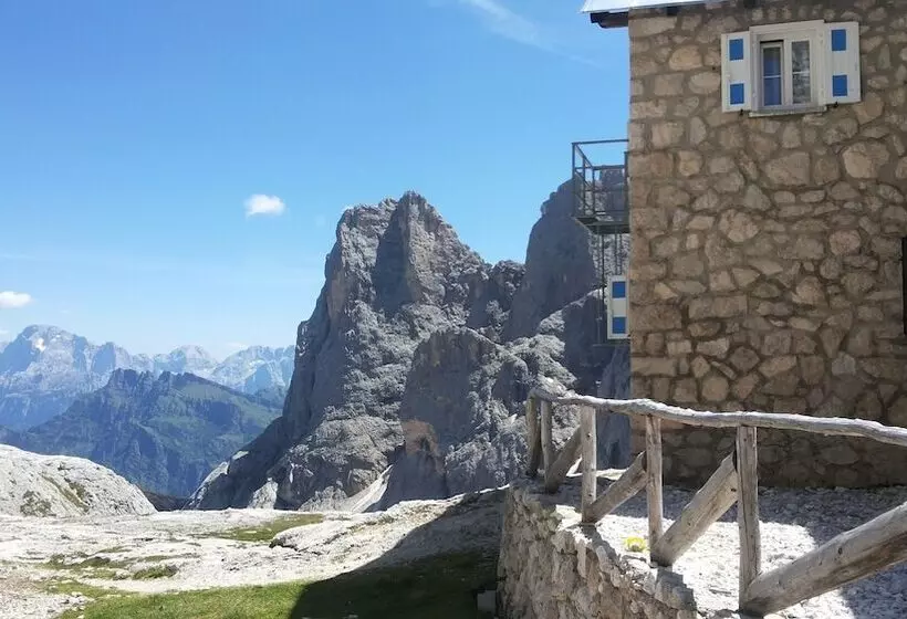 Majatalo Rifugio Mulaz