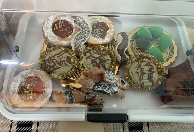 تختخواب و صبحانه Harmony Rooms