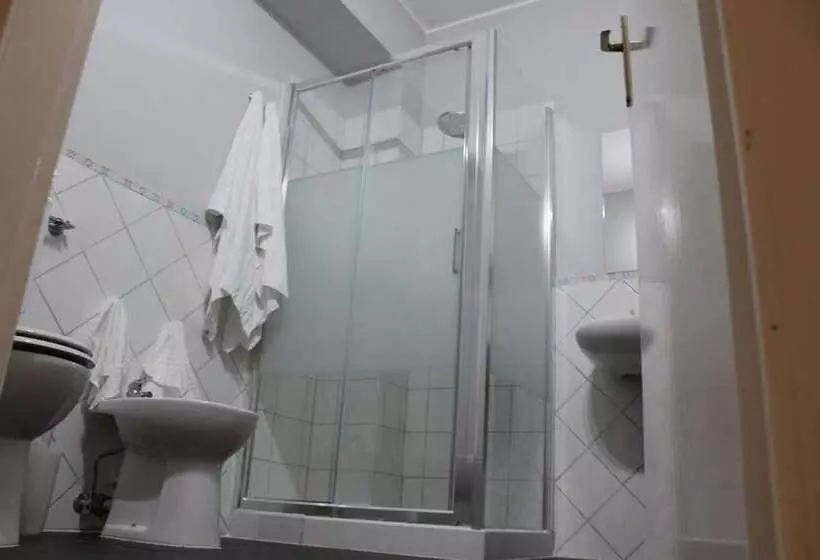 تختخواب و صبحانه Harmony Rooms