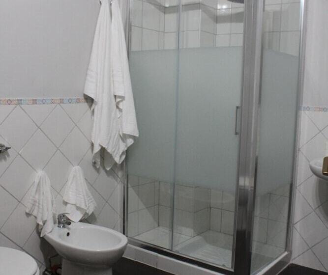 تختخواب و صبحانه Harmony Rooms