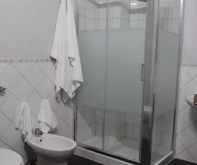 تختخواب و صبحانه Harmony Rooms